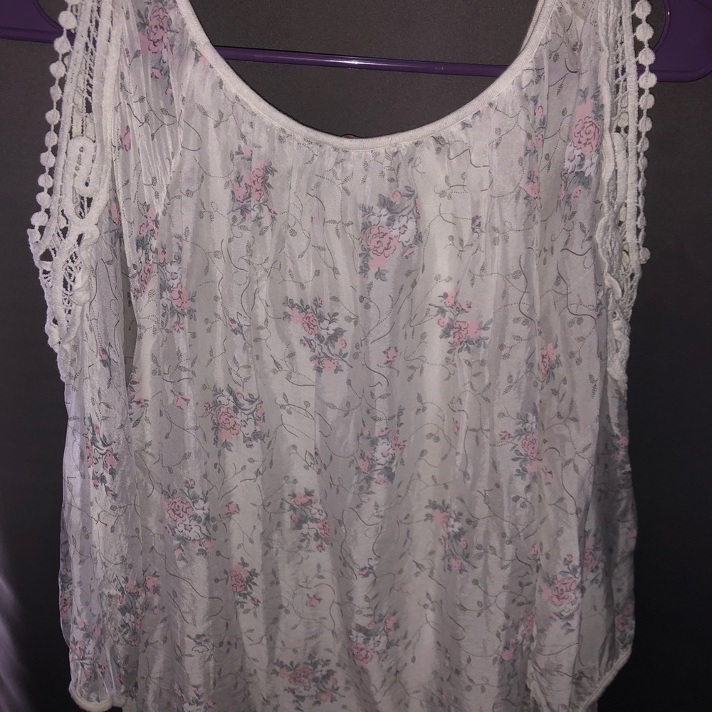 Open shoulder top - Picture 4 of 4